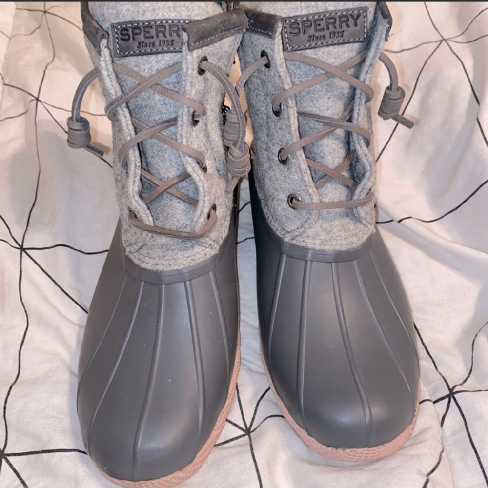 Womens sperry boots size 8